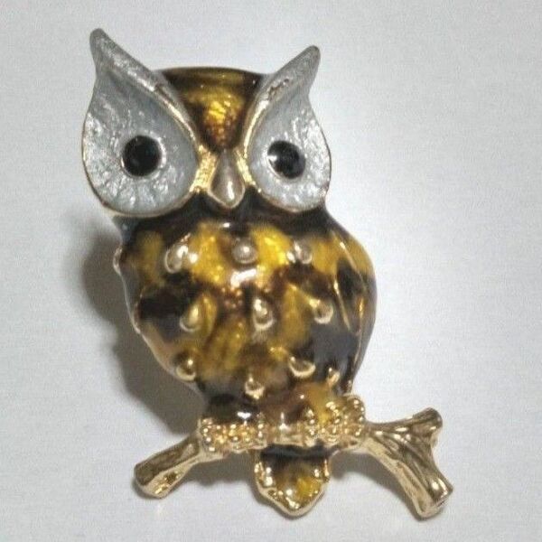 フクロウ ブローチ ピンブローチ ゴールド 金色 黄色 ふくろう 梟 鳥