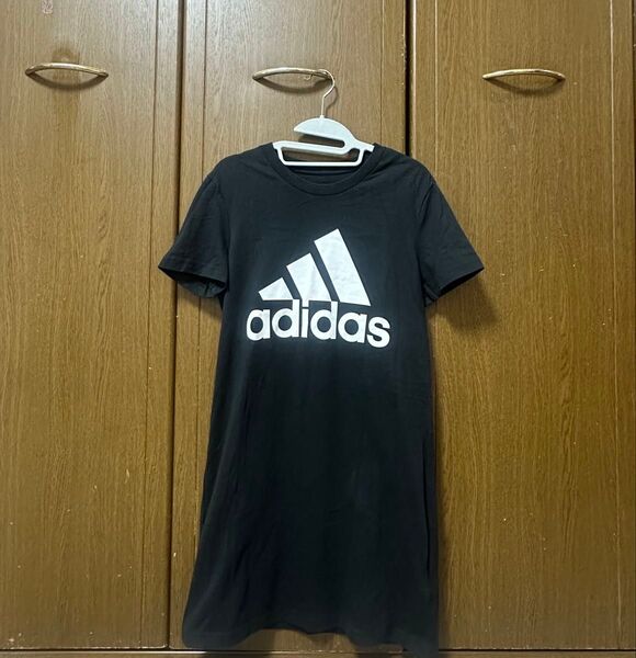 adidas Tシャツワンピース ロゴ ビッグロゴ ミニワンピース 黒 M サイズ