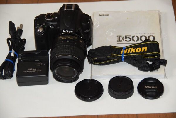 Nikon デジタル一眼レフ D5000 AF-S18-55mmVRレンズキット美品