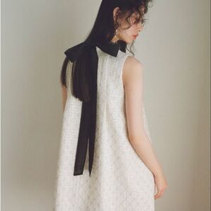 《美品》LILY BROWN Aラインビジューミニワンピース 0