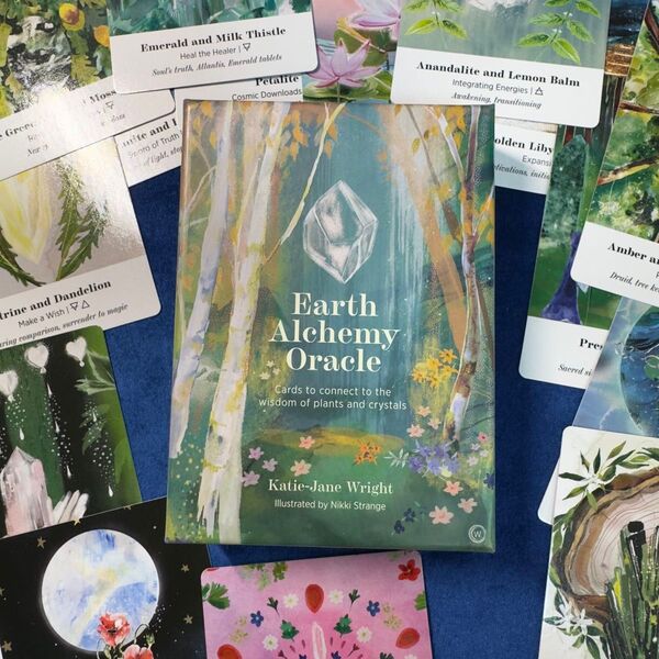 美品 Earth Alchemy Oracle Card Deck: Connect to the wisdom and be