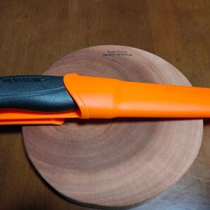 MORAKNIV モーラナイフ コンパニオン ヘビーデューティー カーボン オレンジ+自作パラコードクリップ