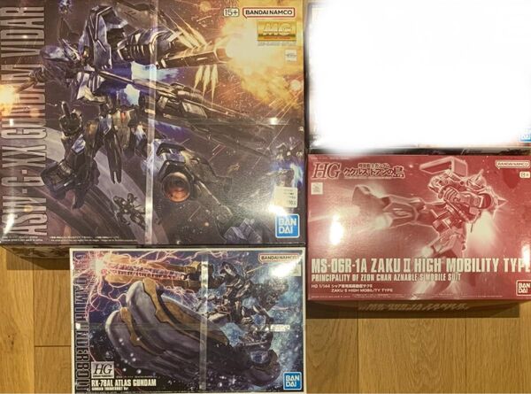 HGアトラスガンダム、シャア専用高機動型ザクⅡ、MGガンダムヴィダール ガンプラ 積みプラ バンダイ 宇宙世紀、鉄血のオルフェンズ