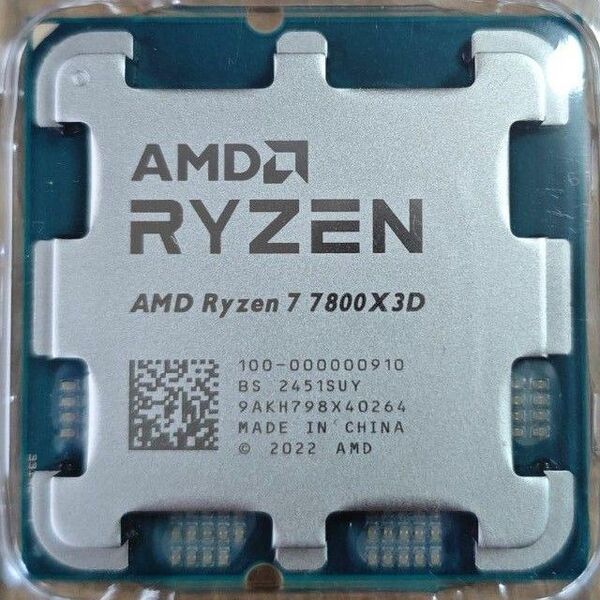 AMD Ryzen 7 7800X3D Socket AM5 未使用