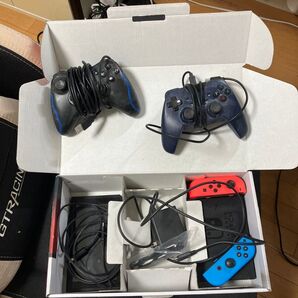 Switchとコントローラー2台