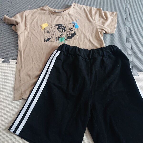 鬼滅の刃 パジャマ 130cm 半袖 Tシャツ ショートパンツ