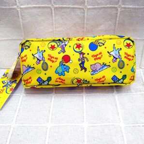 トイストーリー ペンケース ペンポーチ フレンズ柄 新品
