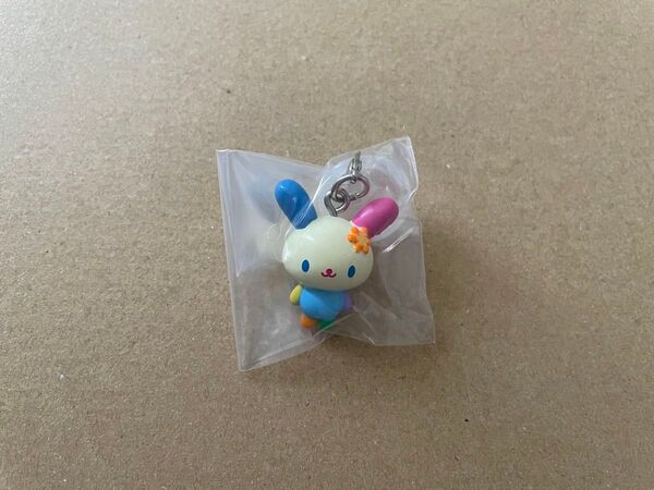ガチャ サンリオ めじるしアクセサリー ウサハナ