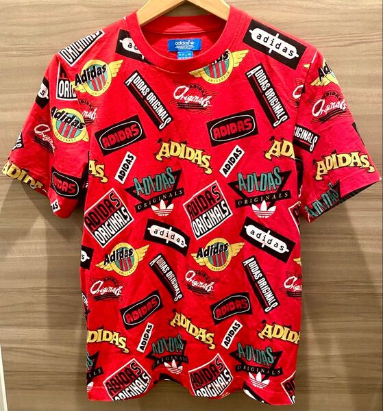 adidas originals 総柄Tシャツ Mサイズ レッド