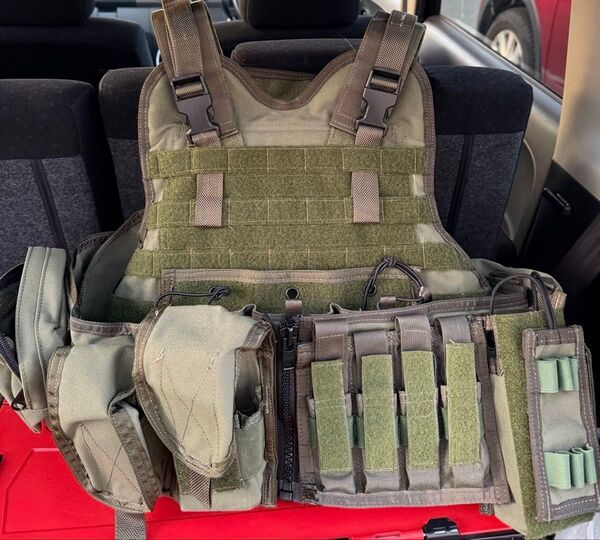 DELTA装備一式 PARACLETE CVC2 SHEKKIN GEAR CAG プレートキャリア