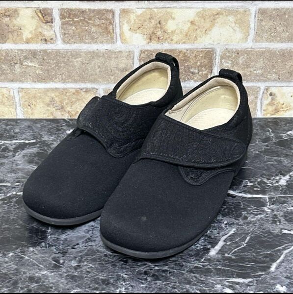 【696】★美品★ あゆみ 介護シューズ ブラック 黒 シューズ
