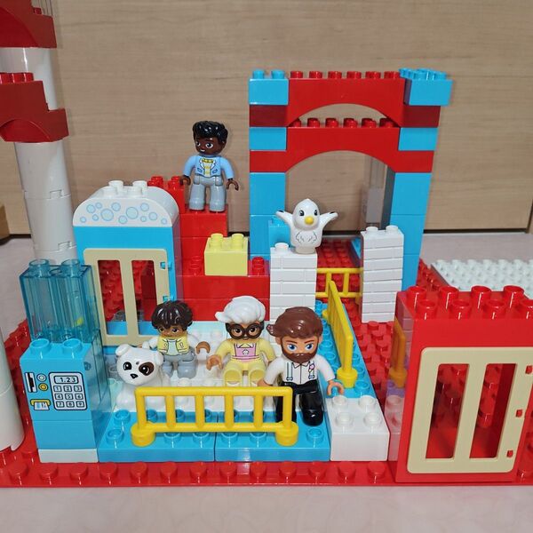 【正規品】LEGO duplo レゴ デュプロ レゴデュプロ ブロック デュプロのまち ちゅうしゃじょう 製造終了 基礎板付き