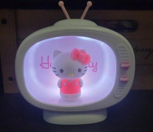 新品 未使用 SANRIO HELLOKITTY 光る テレビ型 ライト 寝室 ライト ランプ ハローキティ サンリオ 電池付き