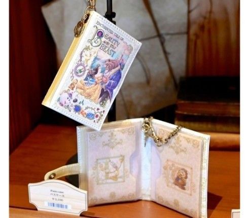 新品 タグ付き ディズニーランド 限定 美女と野獣 定期入れ パスケース カード収納 IDケース Disney Princess