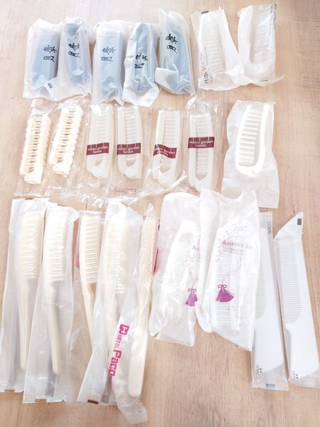 ホテルアメニティ ヘアブラシ くし ブラシ まとめ売り