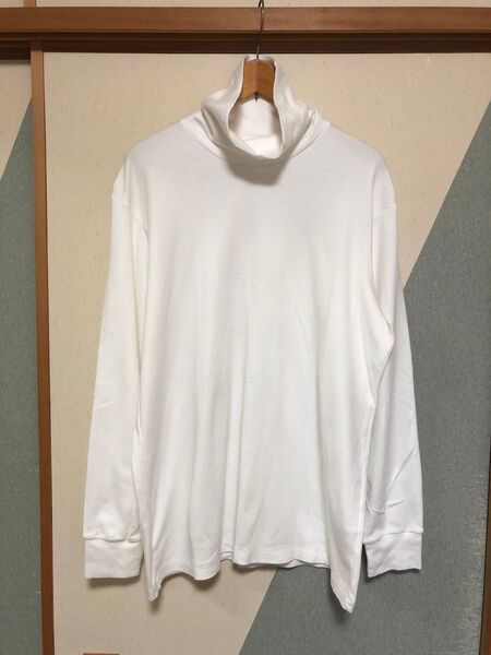 UNIQLO ソフトタッチタートルネックTシャツ ホワイト XL