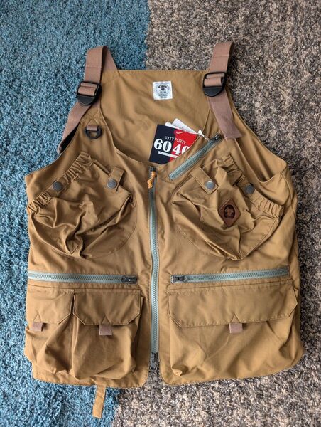 grn outdoor ベスト