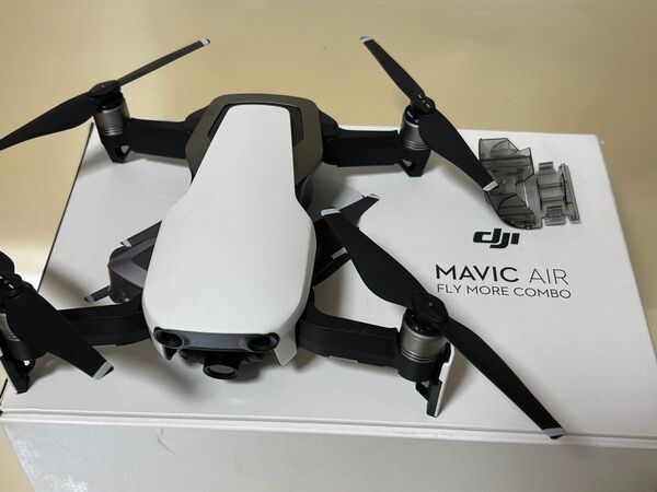 美品 DJI MAVIC AIR マビックエアー 機体のみ 国内正規品 DIPS 未登録 4Kドローン