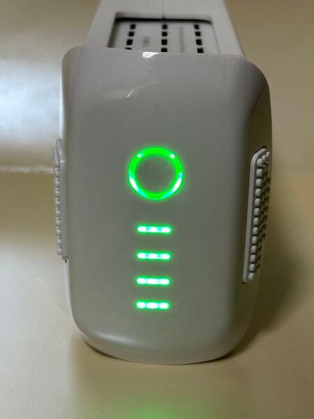 美品 充電20回 DJI ファントム4 Phantom4 インテリジェントバッテリー 大容量 5870mAh プロ バッテリー