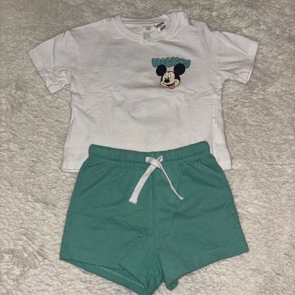 H&M ミッキーマウス Tシャツ&ハーフパンツセットアップ