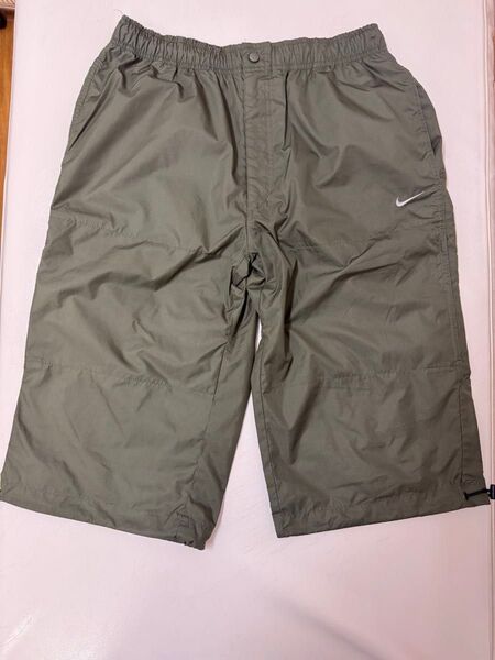 NIKE ハーフパンツ カーキ