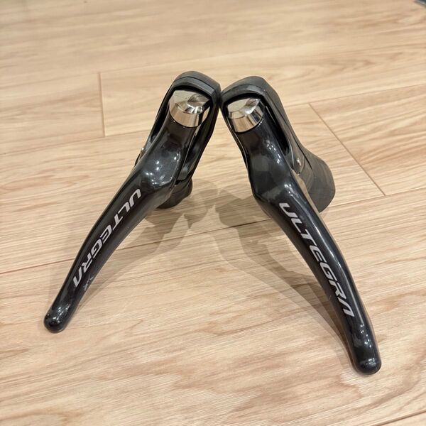 SHIMANO ULTEGRA デュアルコントロールレバー STIレバー ST-R8000 2x11s