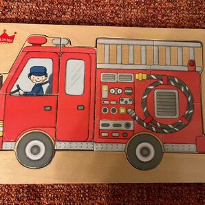 Ed.Inter 木製パズル 消防車