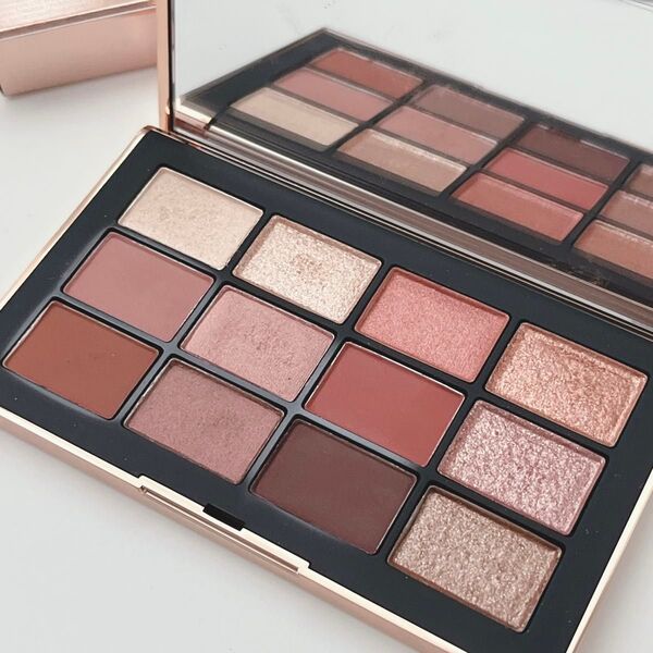 NARS アフターグロー イリジスタブル アイシャドーパレット