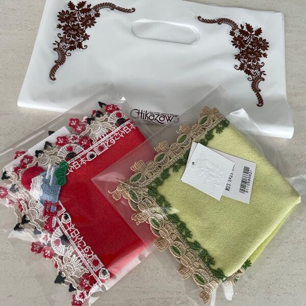 新品未使用 近沢レース 【和レース】タオルハンカチ/どすこい日本(レッド)/茶道(イエローグリーン) 2枚セット ショッパー付き