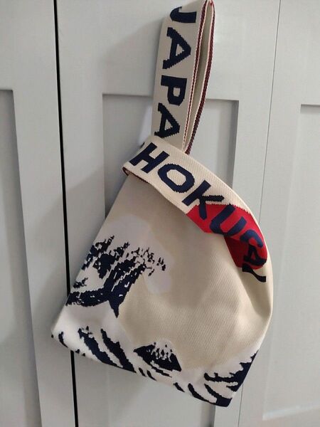 葛飾北斎 ニットバッグ 富士山と波のグラフィック柄
