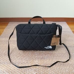 ザ ノース フェイス ジオフェイスポーチ NM32356 ブラック 新品