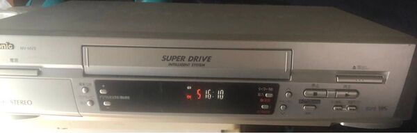 Victor VHSビデオデッキ HR-DVS1 本体のみ 三色ケーブル