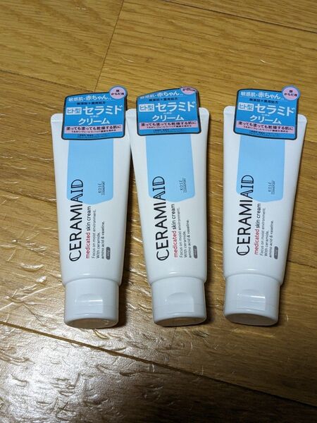 コーセー セラミドエイド 薬用スキンクリーム 顔・からだ用 40g×3個