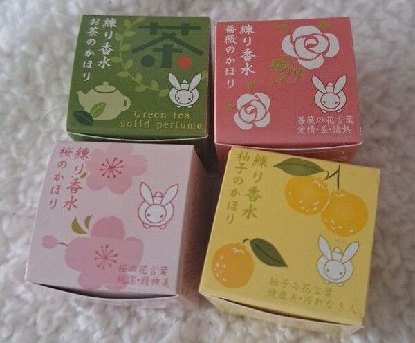 椿堂 京都くろちく くろちく 練り香水 薔薇 桜 柚子 お茶