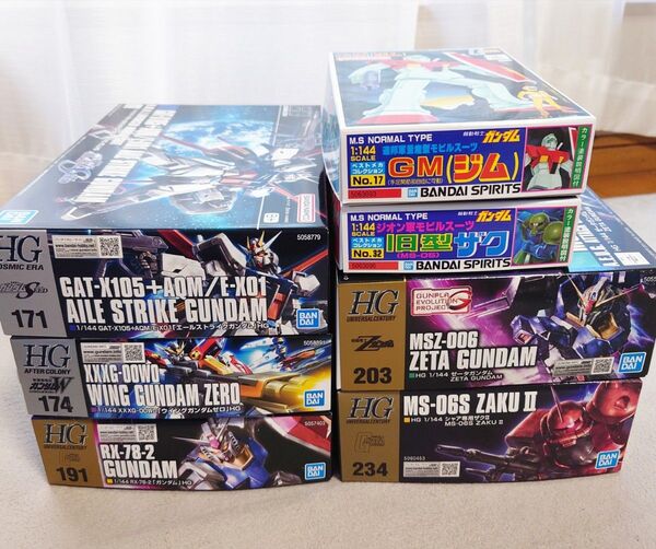 【7点セット】1/144 HG 5個 旧キット2個 ガンプラ まとめ売り