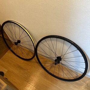 【出品5/28まで】DT SWISS R470 クリンチャー(チューブレス対応)