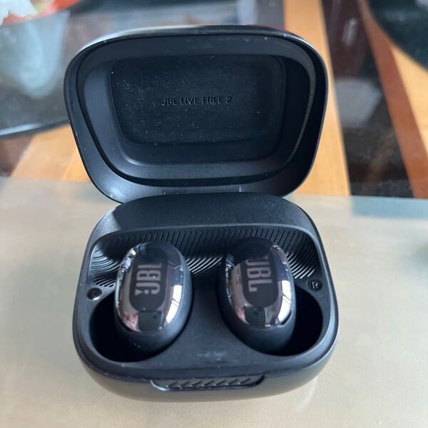 JBL LIVE FREE 2 ブラック ワイヤレスイヤホン
