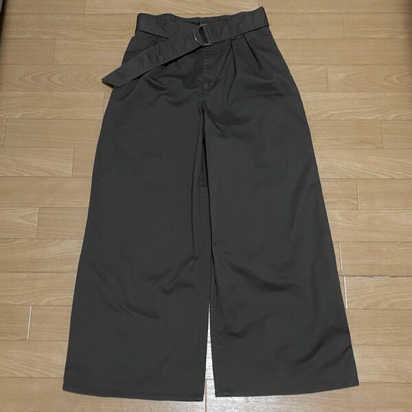 【GU】ジーユー ベルデッド ワイドパンツ カーキ M ワイドパンツ
