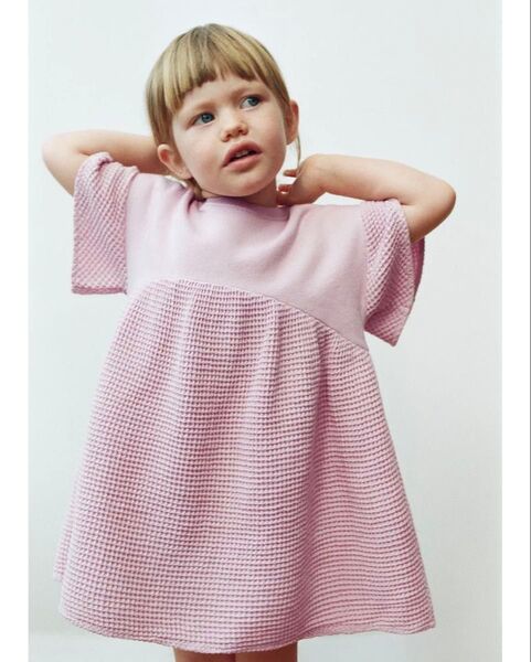 zara kids ワッフルニットワンピース 98cm