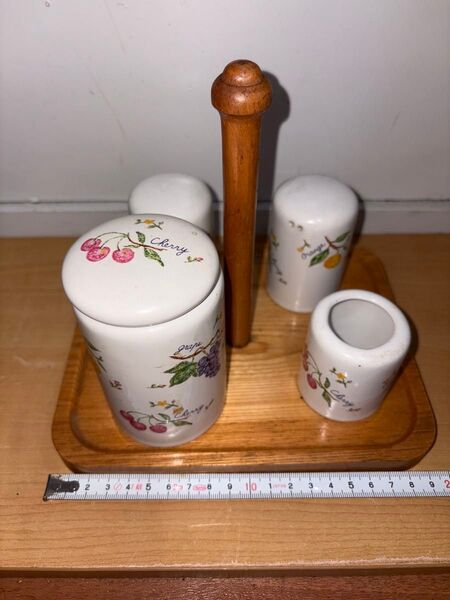 GYP0522 調味料入れセット 醤油 塩 胡椒 爪楊枝 陶器 花