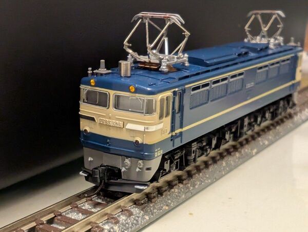 KATO 3017-1 EF65 特急色 電気機関車