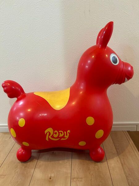 ロディ RODY 乗り物 赤