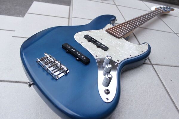 【Fernandes|JBT-45】ジャズ・ベース 艶消し シースルー塗装 弦装着済み