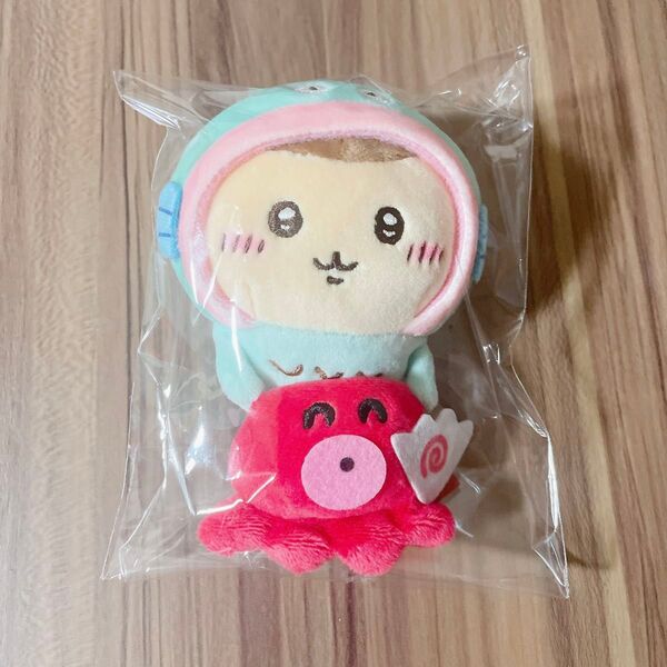 ちいかわ サンリオ デスクトップから見守るひっかけ くりまんじゅう ハンギョドン