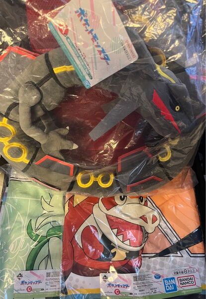 新品、未使用★一番くじ、ポケットモンスター★黒いレックウザ、ビックタオル2種セット★ブラックレックウザ、抱きぬいぐるみ