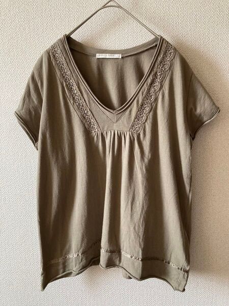 LOWRYS FARM ローリーズファーム Vネック半袖カットソー M