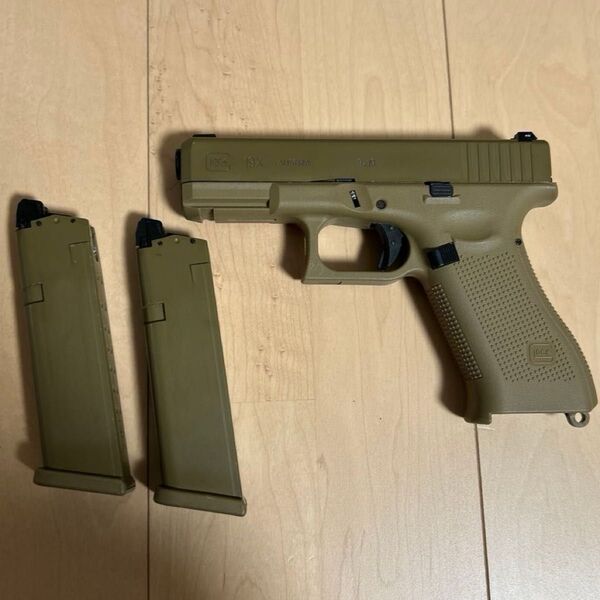 VFC G19X GBB GLOCK ハンドガン ガスブローバック ガスガン マガジン2本付き UMAREX 内部調整済み