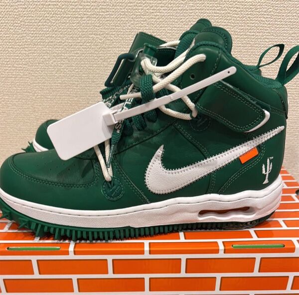 Off-White × Nike Air Force 1 Mid パイングリーン