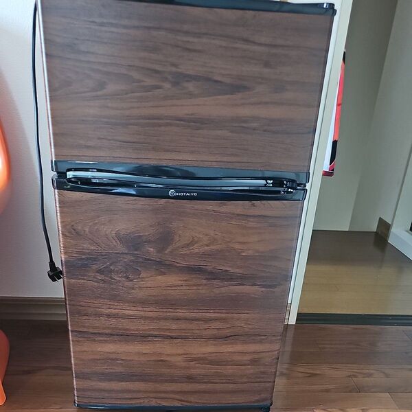 2Door 冷蔵庫 黒×Wood調 右開き 90L 冷凍冷蔵庫