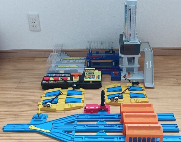 最終値引・動作確認済 プラレール ステーション まとめ売り 「ピカッとシグナル!GOGO発車ステーション」